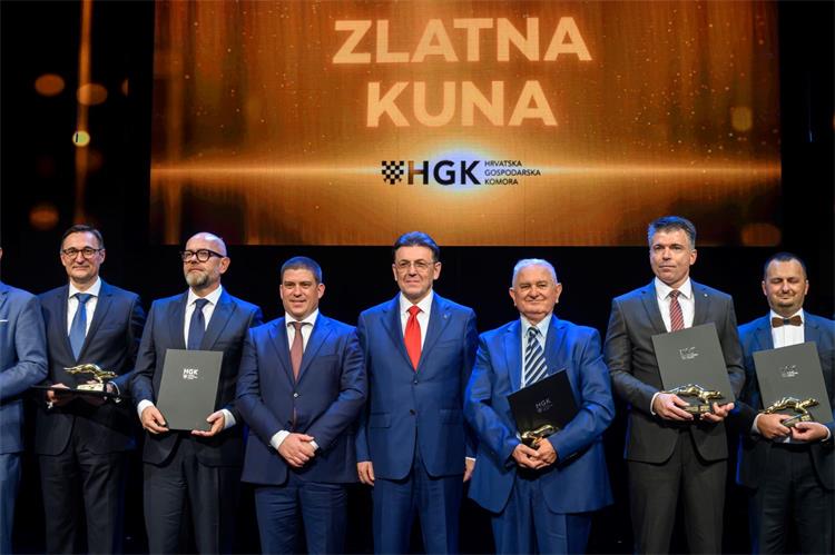 Slika /slike/foto 10_23/foto PPVRH Zlatna kuna 2023 HGK 30-10_23/nsl Zlatna kuna HNK 2023.133.jpg